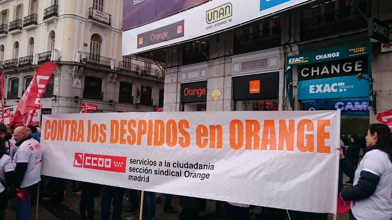 Manifestacion contra el ERE en Orange Foto3