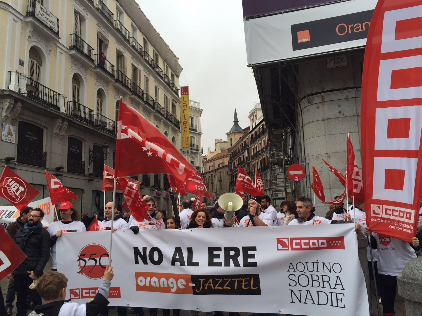 Manifestacion contra el ERE en Orange Foto4