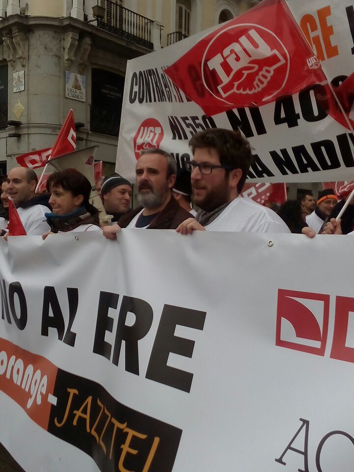 Manifestacion contra el ERE en Orange Foto8